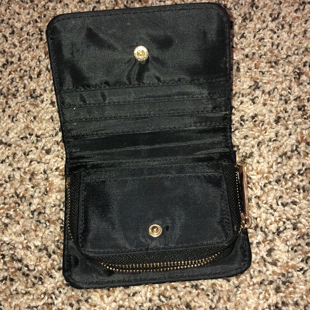 Wallet - Picture 2 of 5